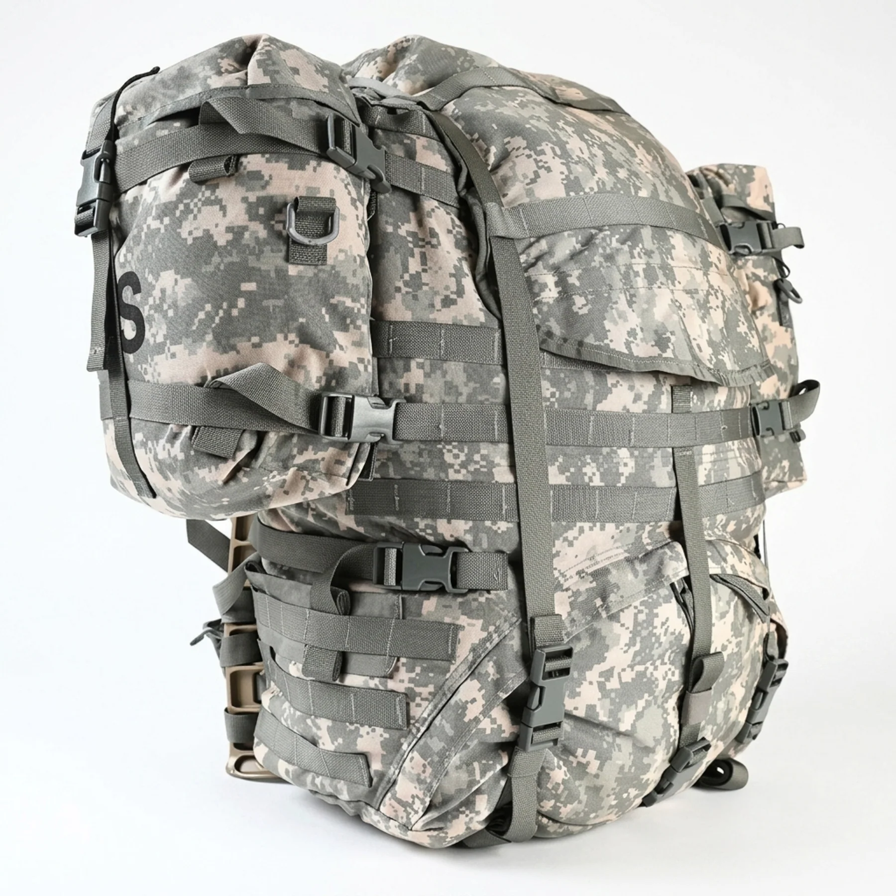 Large ACU MOLLE II Rucksack with Sustainment Pouches - Image 3